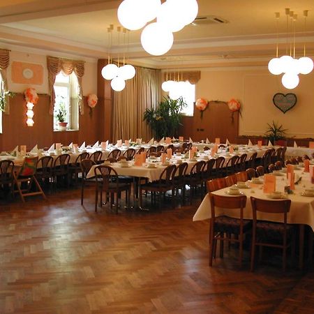 Fraenkischer Gasthof Lutz Giebelstadt Luaran gambar