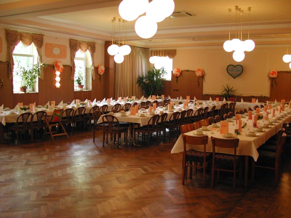Fraenkischer Gasthof Lutz Giebelstadt Luaran gambar